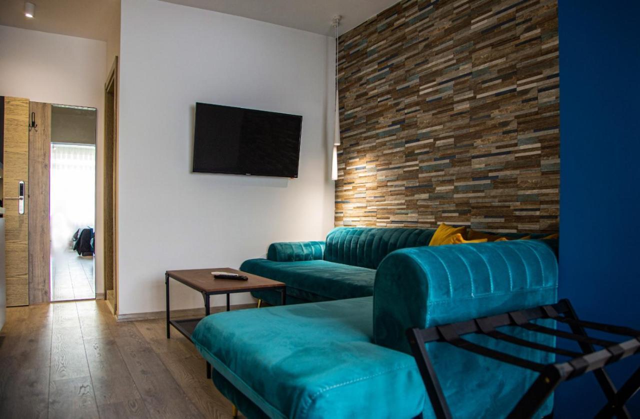 Lucas Central Premium Studios Tirana Exterior photo
